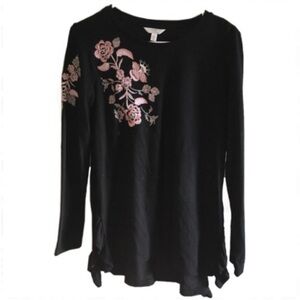 Embroidered High Low Long Sleeve Blouse